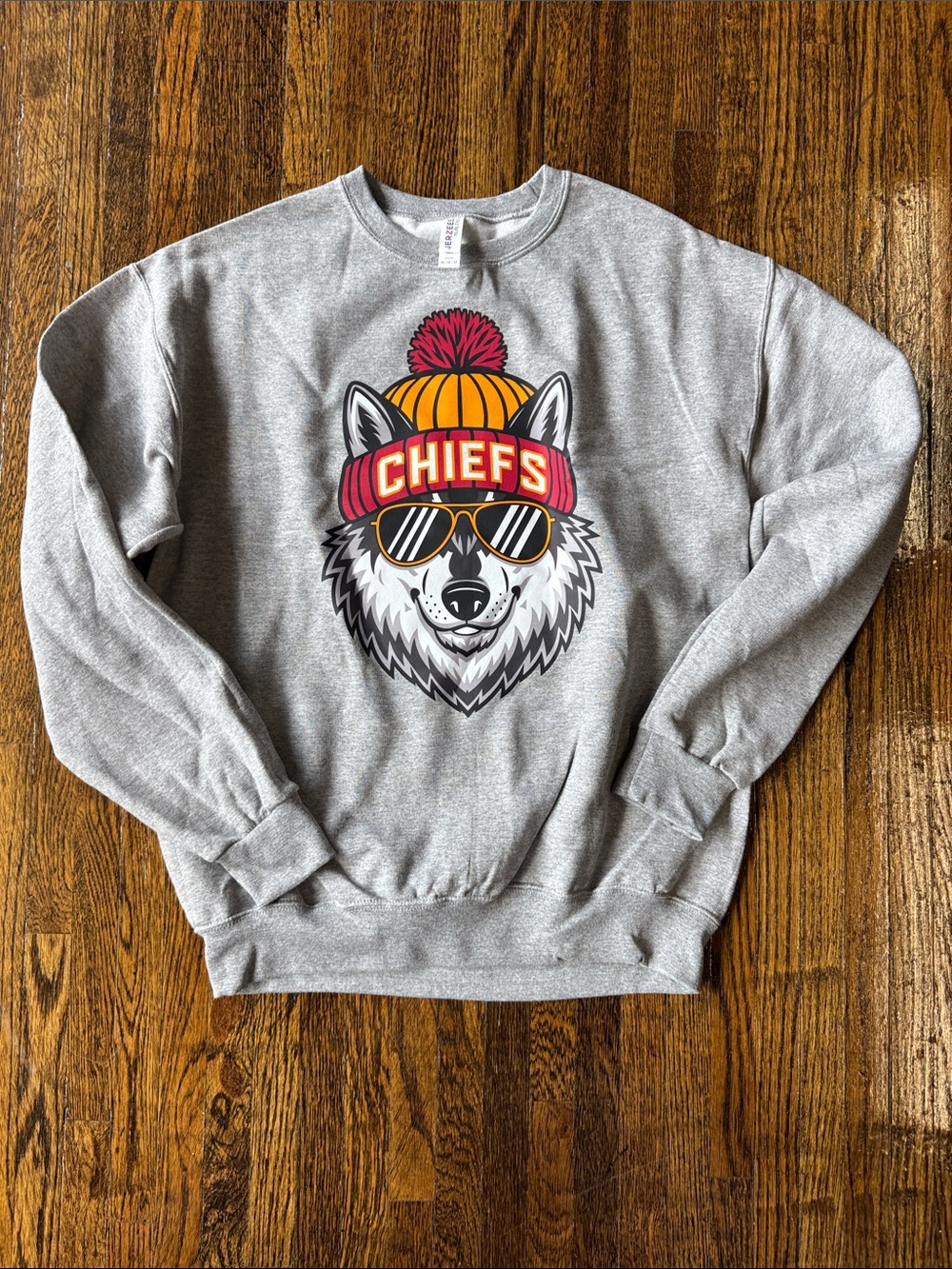 Gray KC Chiefs Wolf Graphic Crewneck Sweatshirt